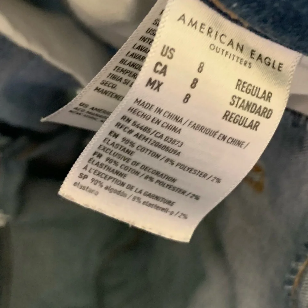 AEO AMERICAN EAGLE OUTFITTERS DISTRESS RIP jeans women’s size 8 - Picture 8 of 17